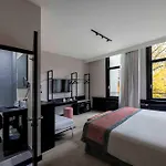 Catalonia Vondel Hotel 4*