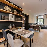 Catalonia Vondel Hotel