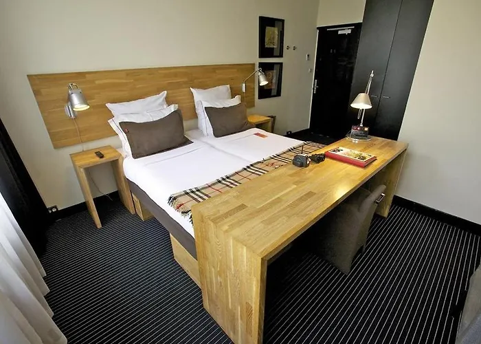 Catalonia Vondel Отель Амстердам