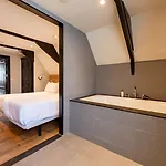 Catalonia Vondel Hotell 4*