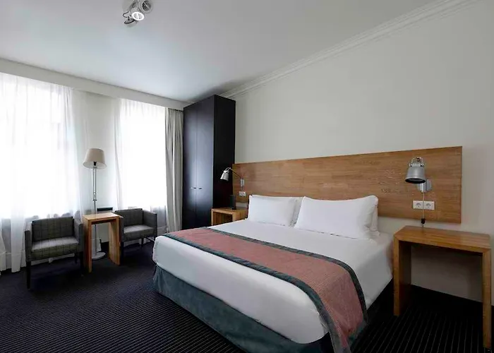 Catalonia Vondel Hotel 4*