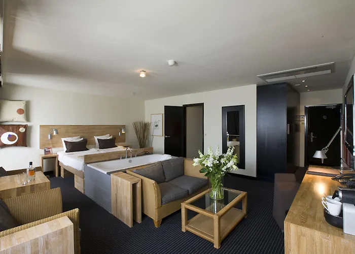 Catalonia Vondel 4* Amsterdam