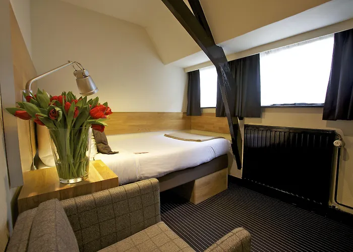 Catalonia Vondel Hotel 4*